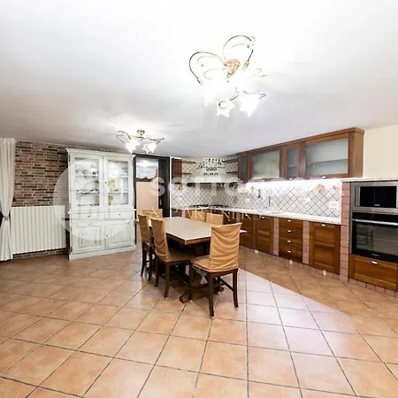Apartment Tun -